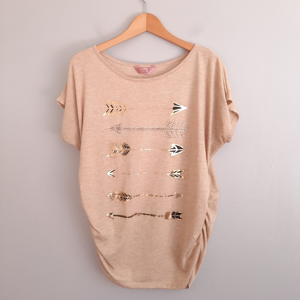 SJS Cream Arrow Tee Ruched Side Tee